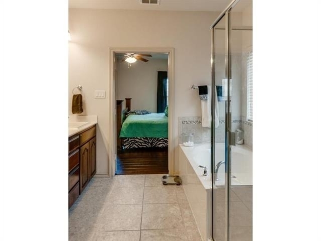 4624 Lazy Oaks Street - Photo 20