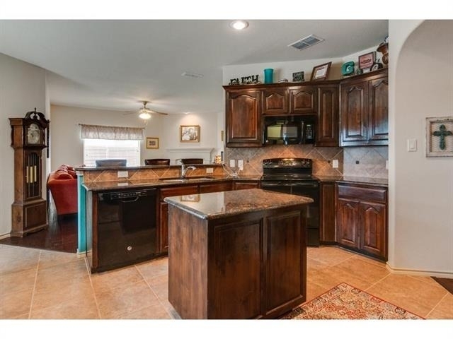 4624 Lazy Oaks Street - Photo 6
