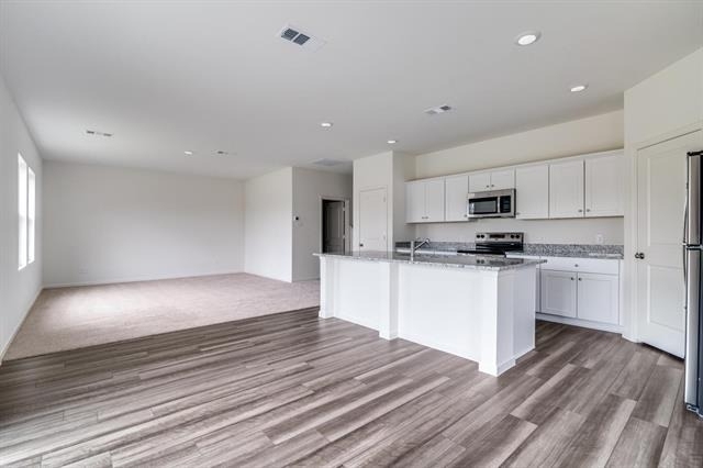 1876 Lockhart Drive - Photo 5