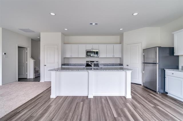 1876 Lockhart Drive - Photo 4