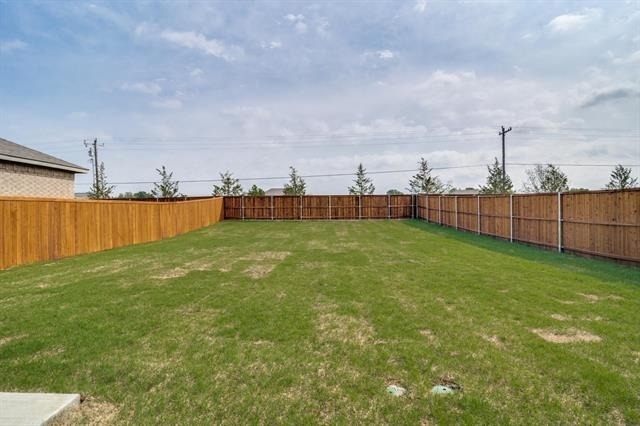 1876 Lockhart Drive - Photo 2