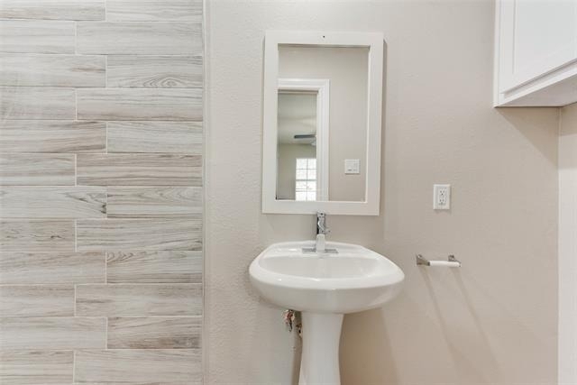 913 Live Oak Street - Photo 16