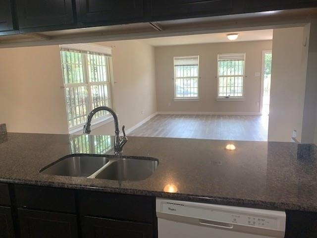 3226 Navaro Street - Photo 5