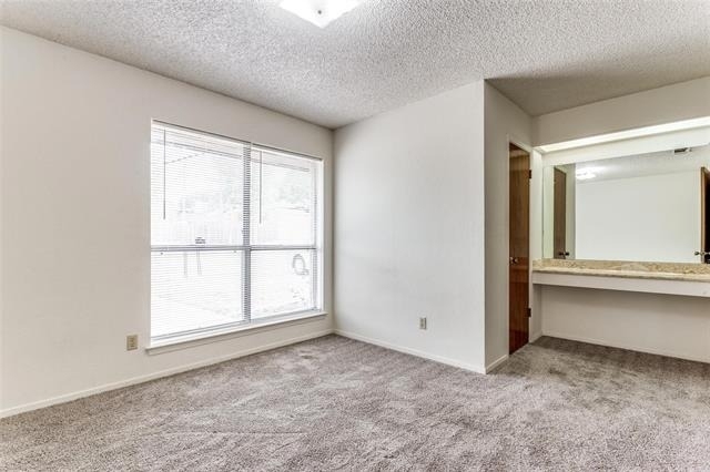 1140 Jameson Street - Photo 8