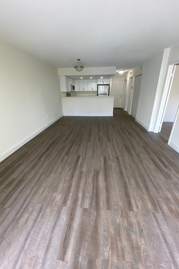 18335 Nw 68 Avenue - Photo 2