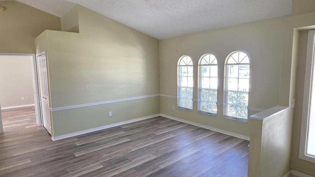 2820 Se Pace Drive - Photo 5