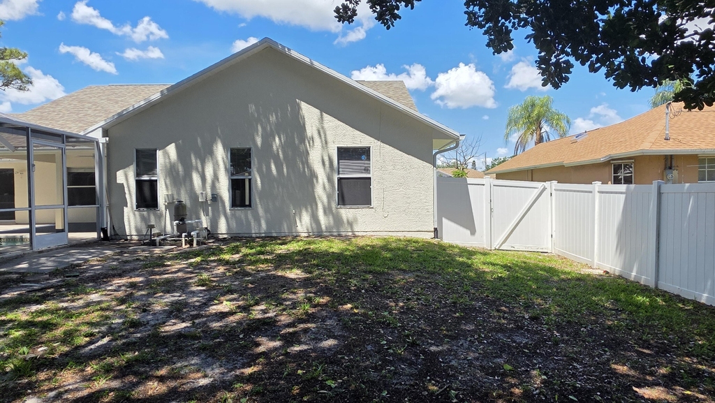2820 Se Pace Drive - Photo 19
