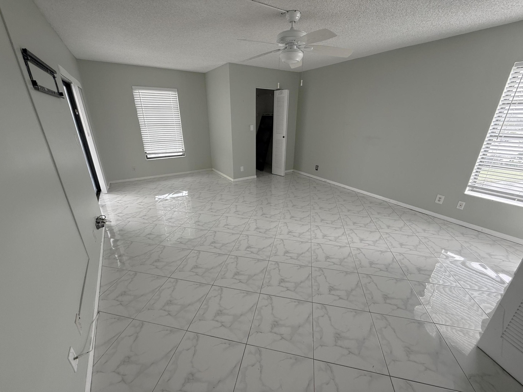 7076 Huntington Lane - Photo 23