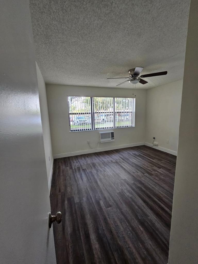 18335 Nw 68 Avenue - Photo 2