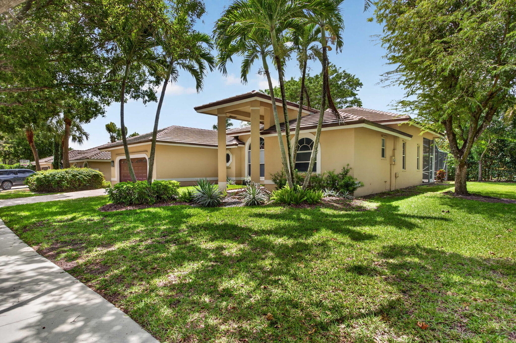 7235 Nw 63rd Terrace - Photo 2