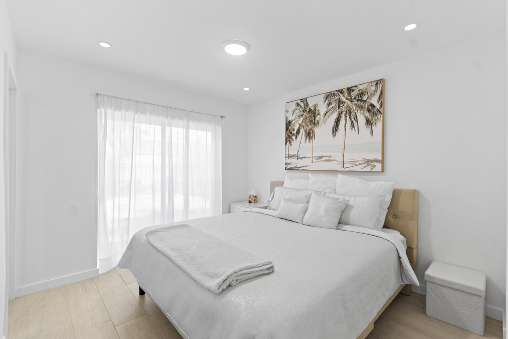 235 Ne 20th Street - Photo 13