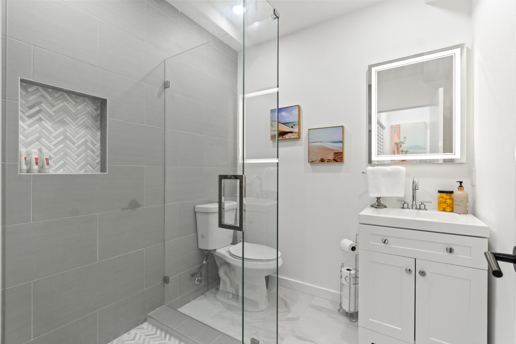 235 Ne 20th Street - Photo 20