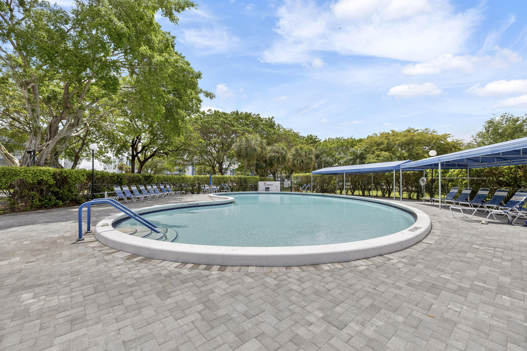 1480 Nw 80th Avenue - Photo 26