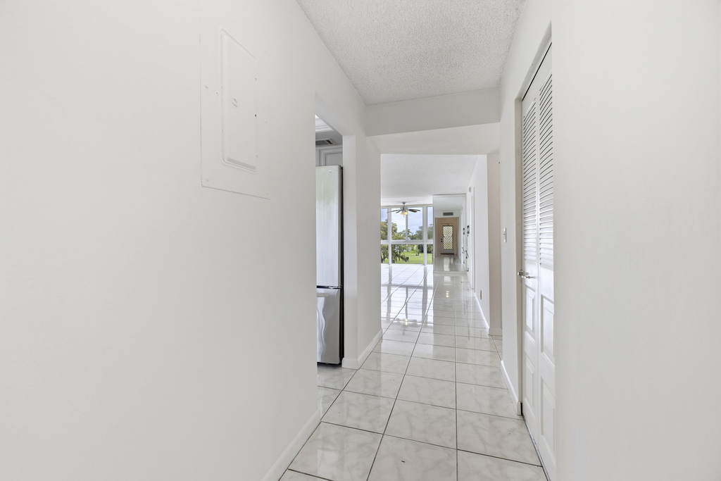 1480 Nw 80th Avenue - Photo 2