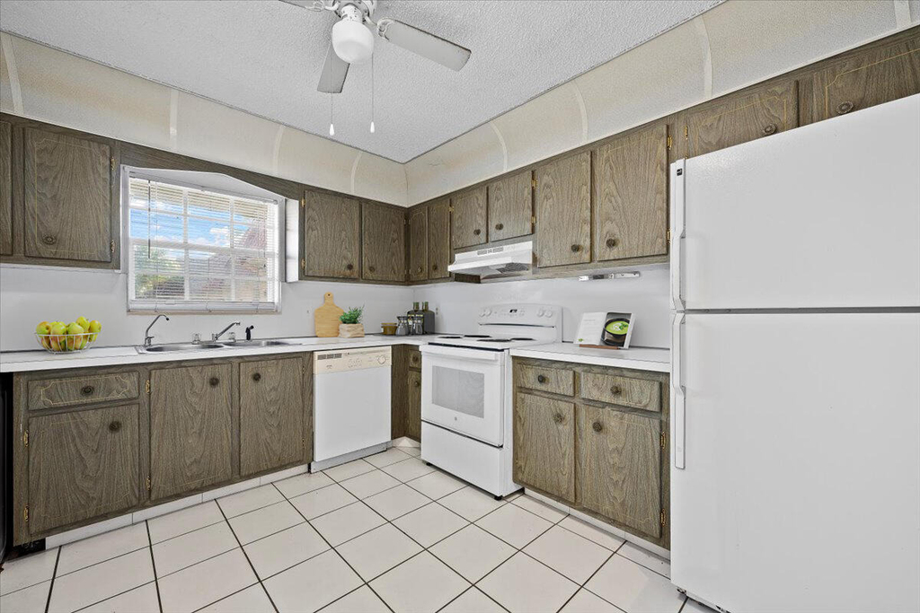 102 Amherst Lane - Photo 44