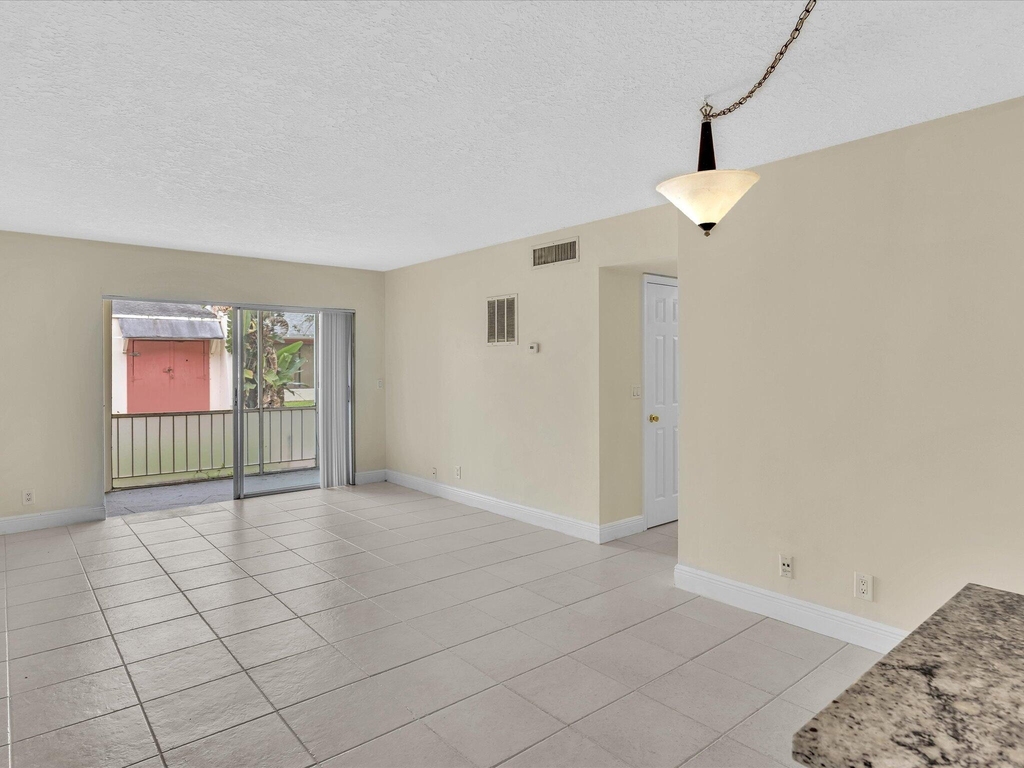 644 Nw 13th Street - Photo 11