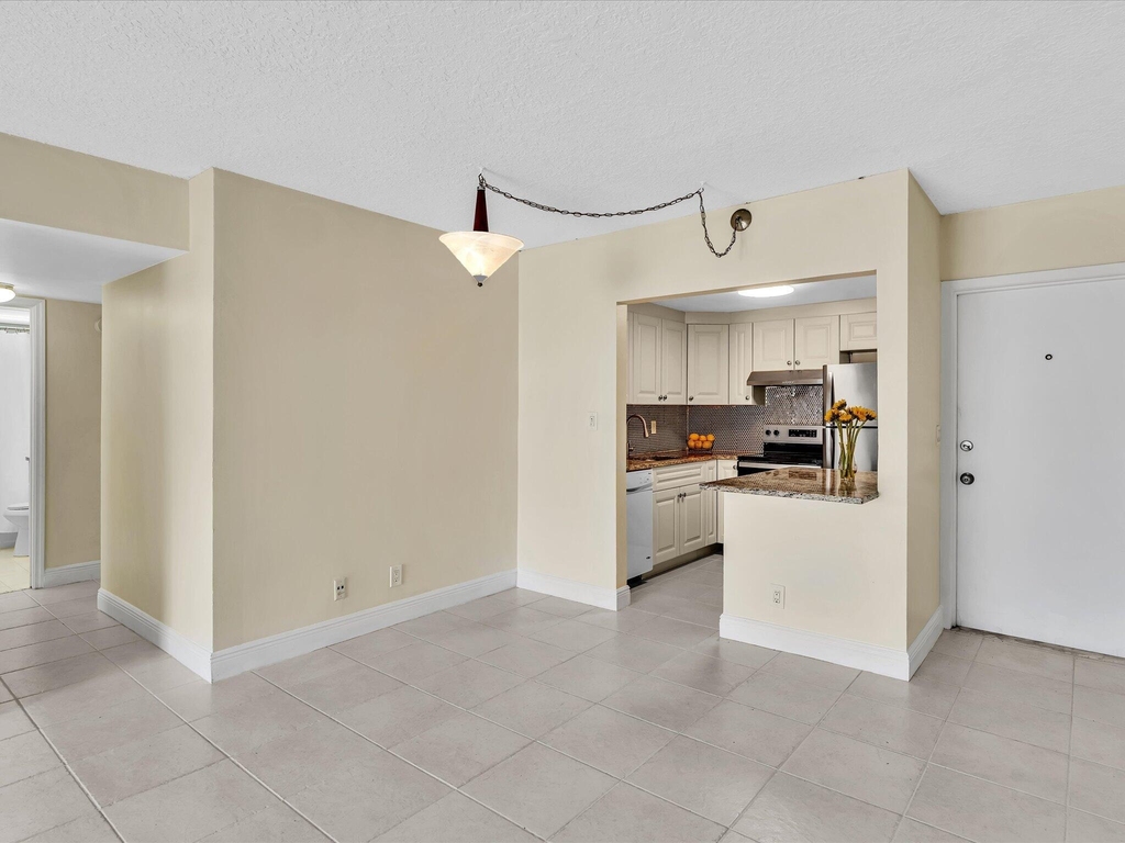 644 Nw 13th Street - Photo 7