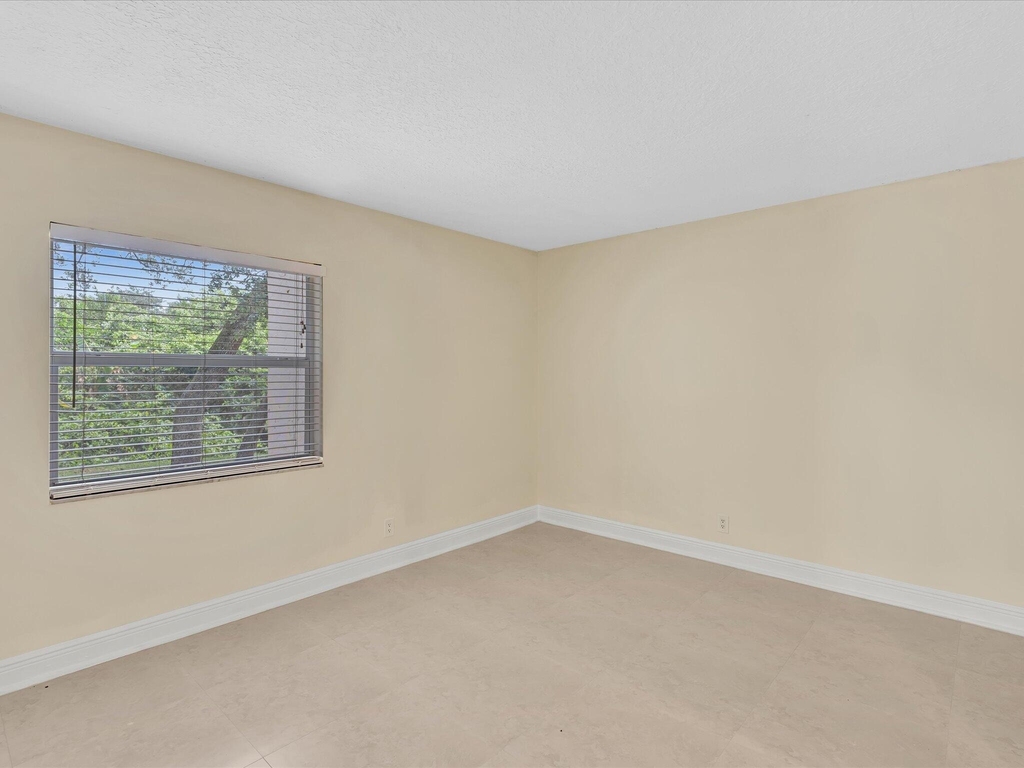 644 Nw 13th Street - Photo 26