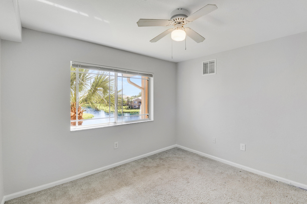 141 Sw Palm Drive - Photo 18