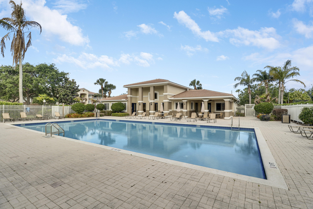 141 Sw Palm Drive - Photo 47