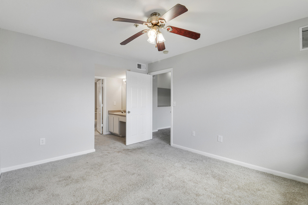 141 Sw Palm Drive - Photo 12