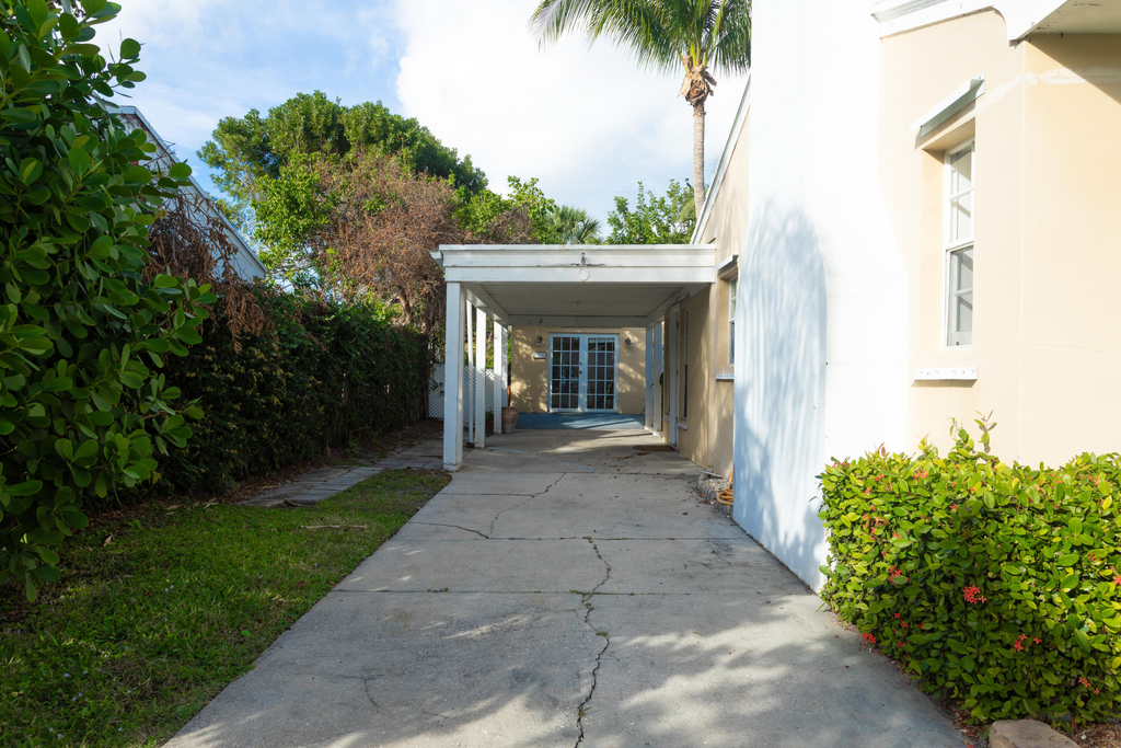 245 Cortez Road - Photo 8