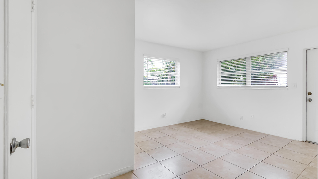 711 Se 15th Street - Photo 31