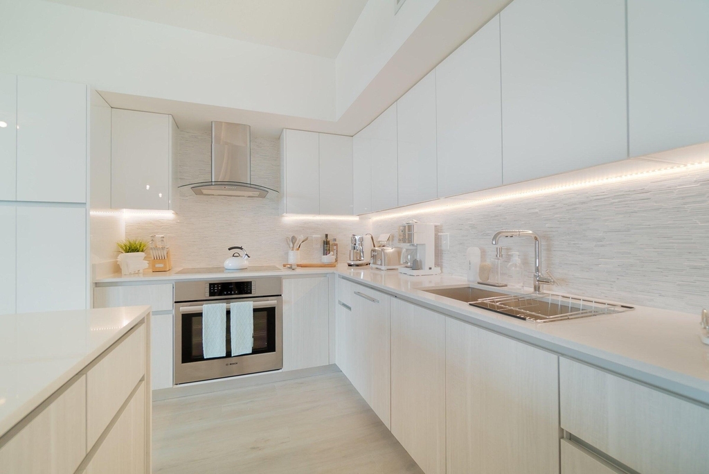 111 Se 1st Avenue - Photo 3