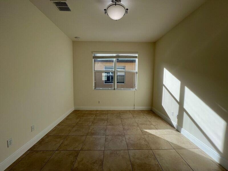 11948 Sw Crestwood Circle - Photo 11