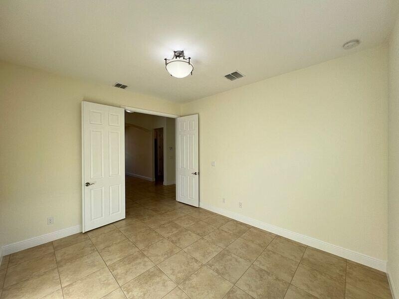 11948 Sw Crestwood Circle - Photo 8