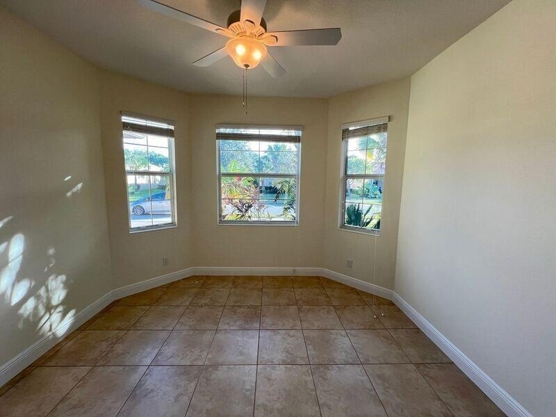 11948 Sw Crestwood Circle - Photo 6