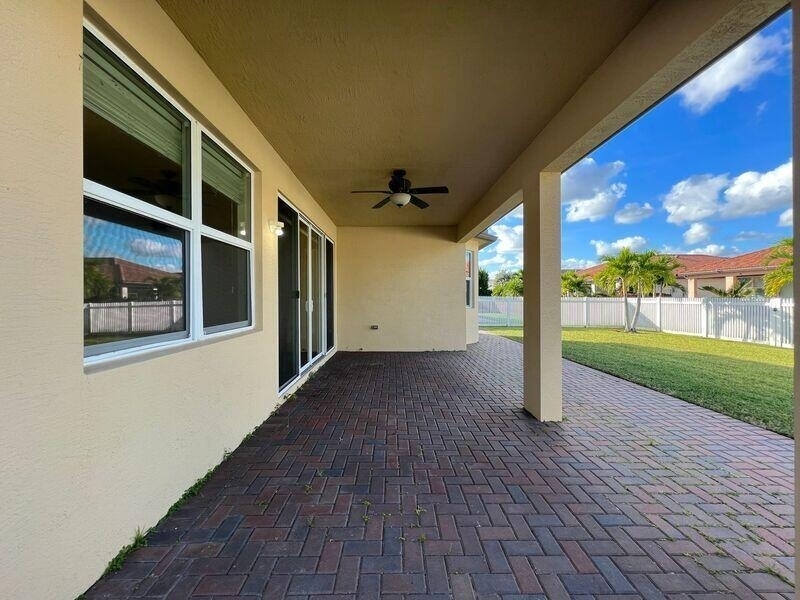 11948 Sw Crestwood Circle - Photo 5