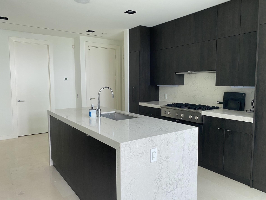 243 Venetian Drive - Photo 4