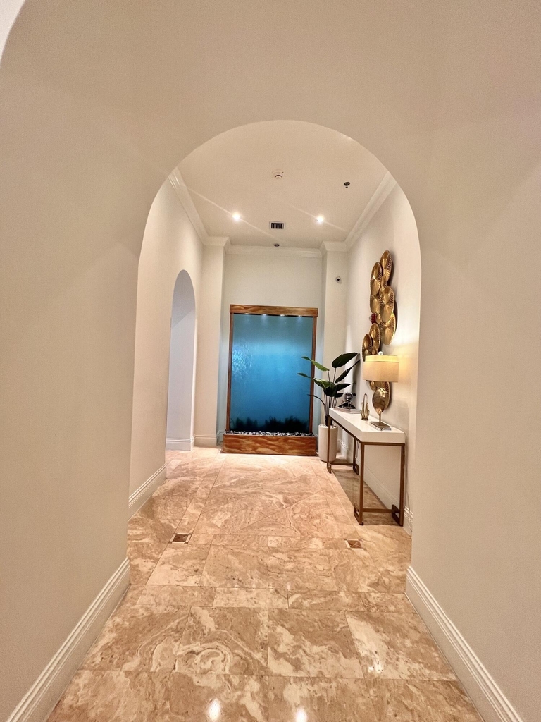 651 Okeechobee Boulevard - Photo 6