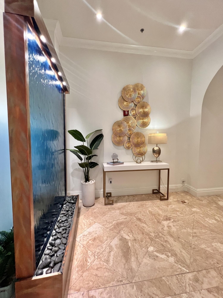 651 Okeechobee Boulevard - Photo 8