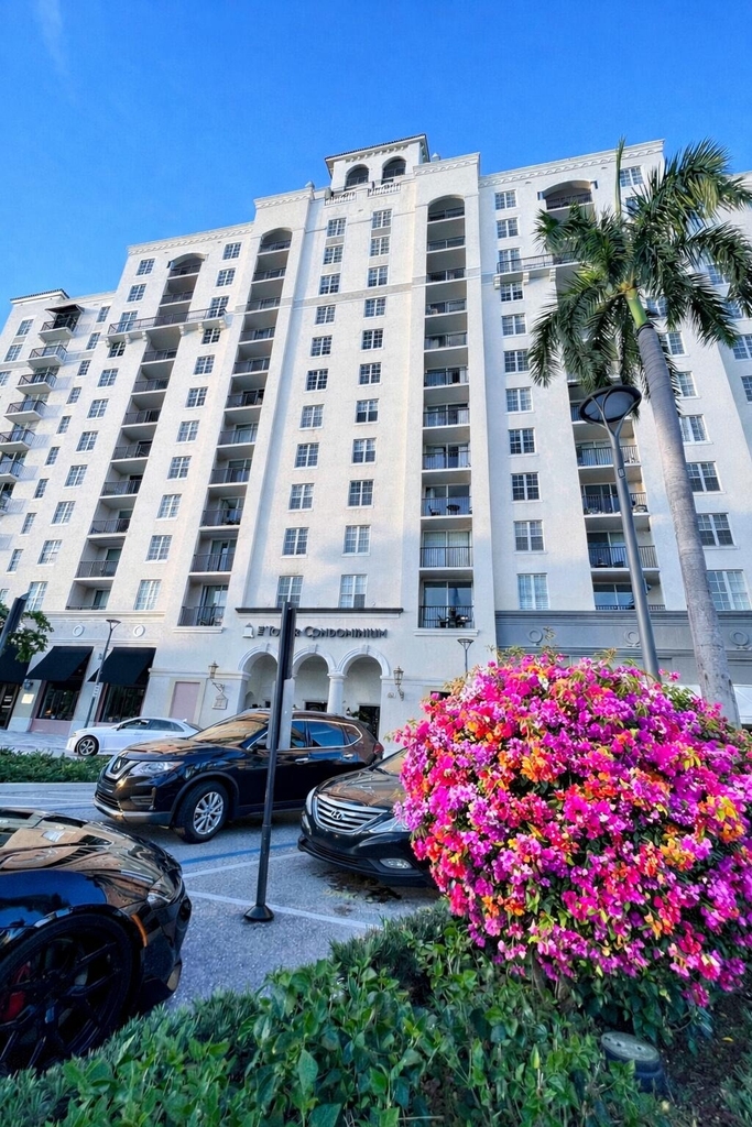 651 Okeechobee Boulevard - Photo 41