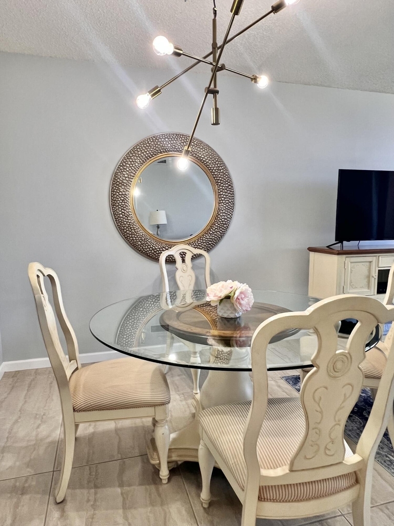 651 Okeechobee Boulevard - Photo 19