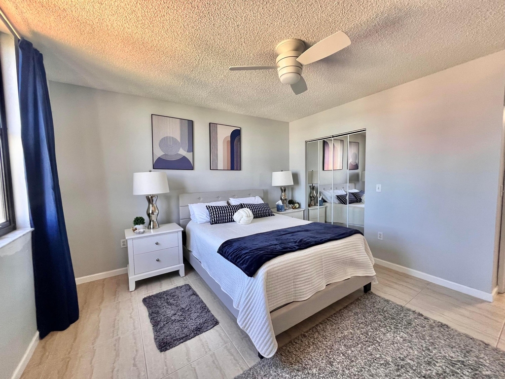 651 Okeechobee Boulevard - Photo 24
