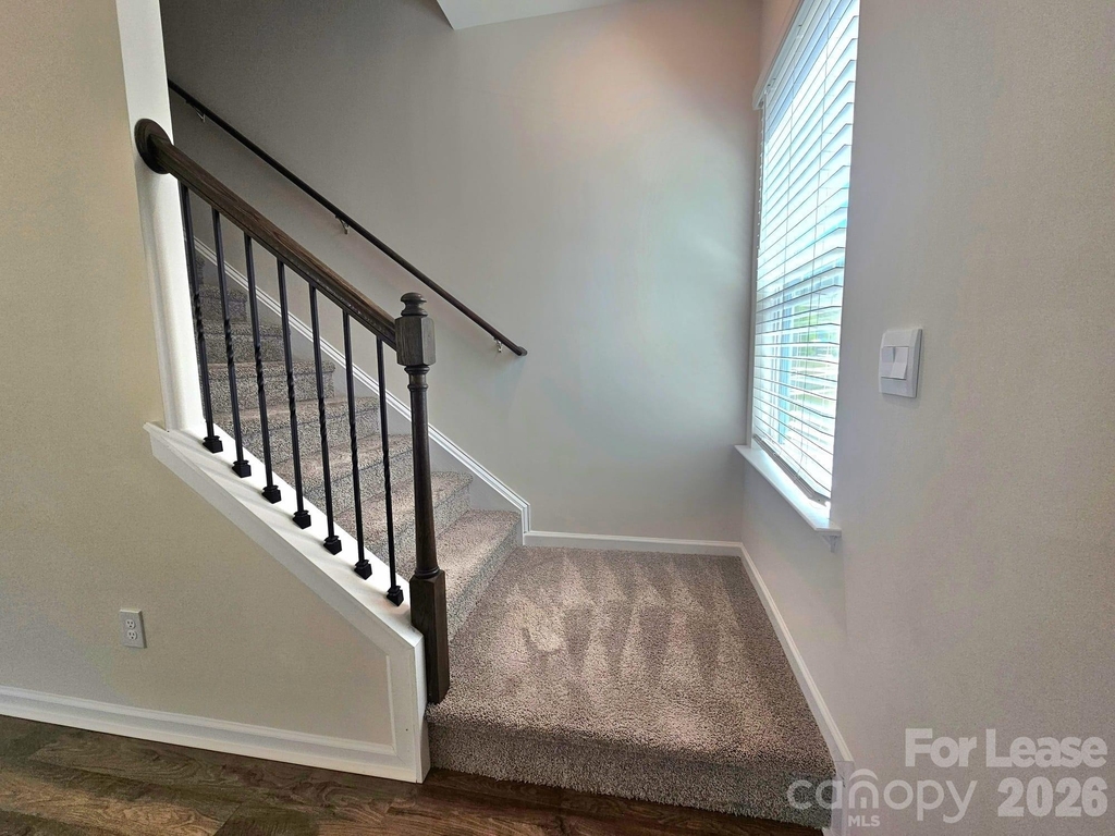 3854 Rosewood Drive - Photo 8