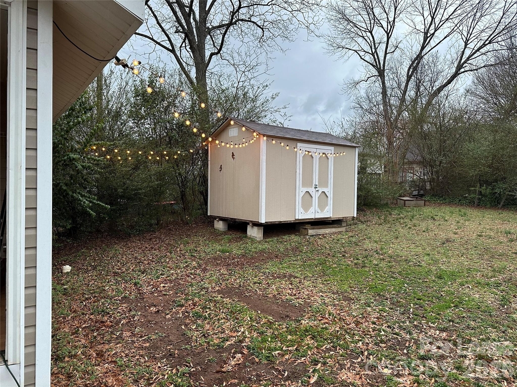 208 Parker Avenue - Photo 12