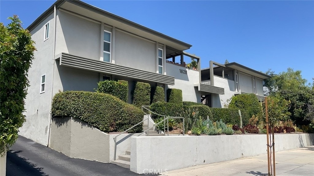 1628 South Huntington Dr. - Photo 0