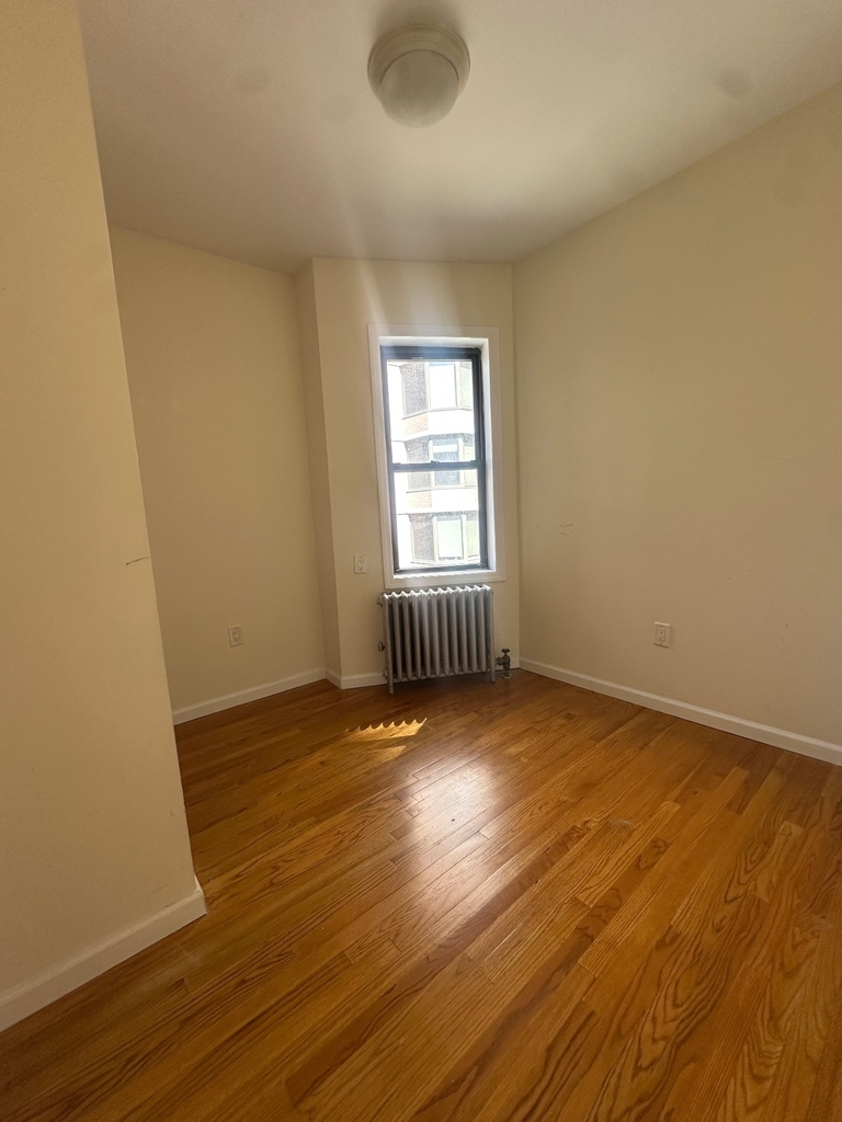 38th Street and 3rd Ave - Photo 4
