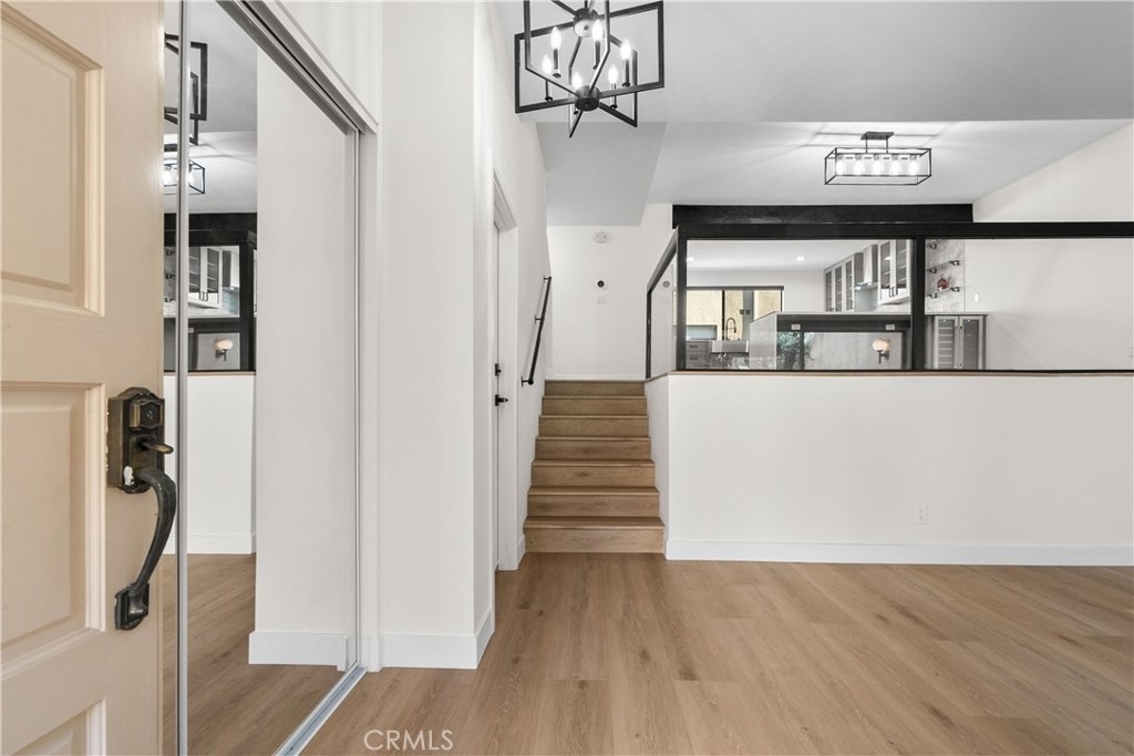 18417 Collins Street - Photo 8