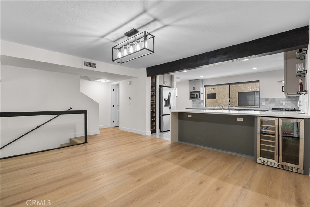 18417 Collins Street - Photo 15