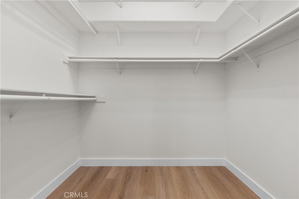 18417 Collins Street - Photo 31