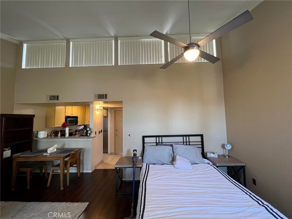 5325 Newcastle - Photo 5