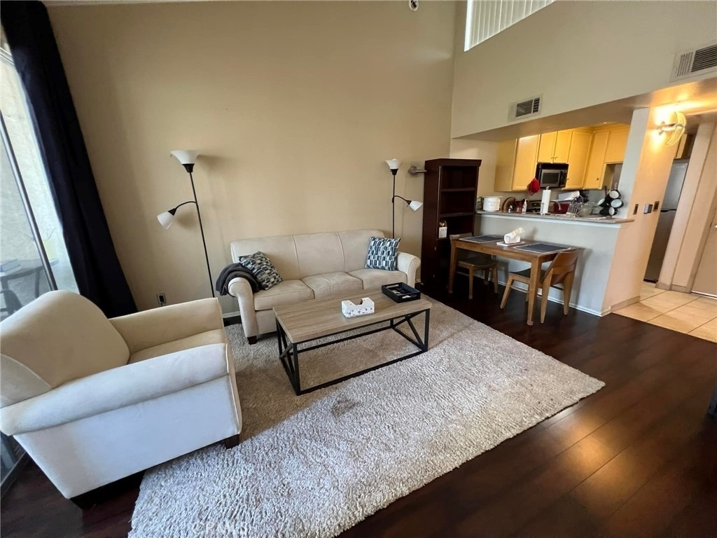 5325 Newcastle - Photo 7