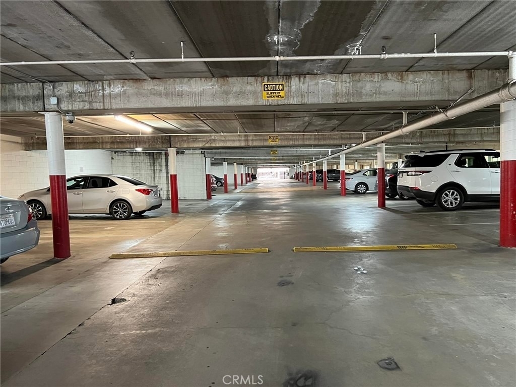 5325 Newcastle - Photo 19