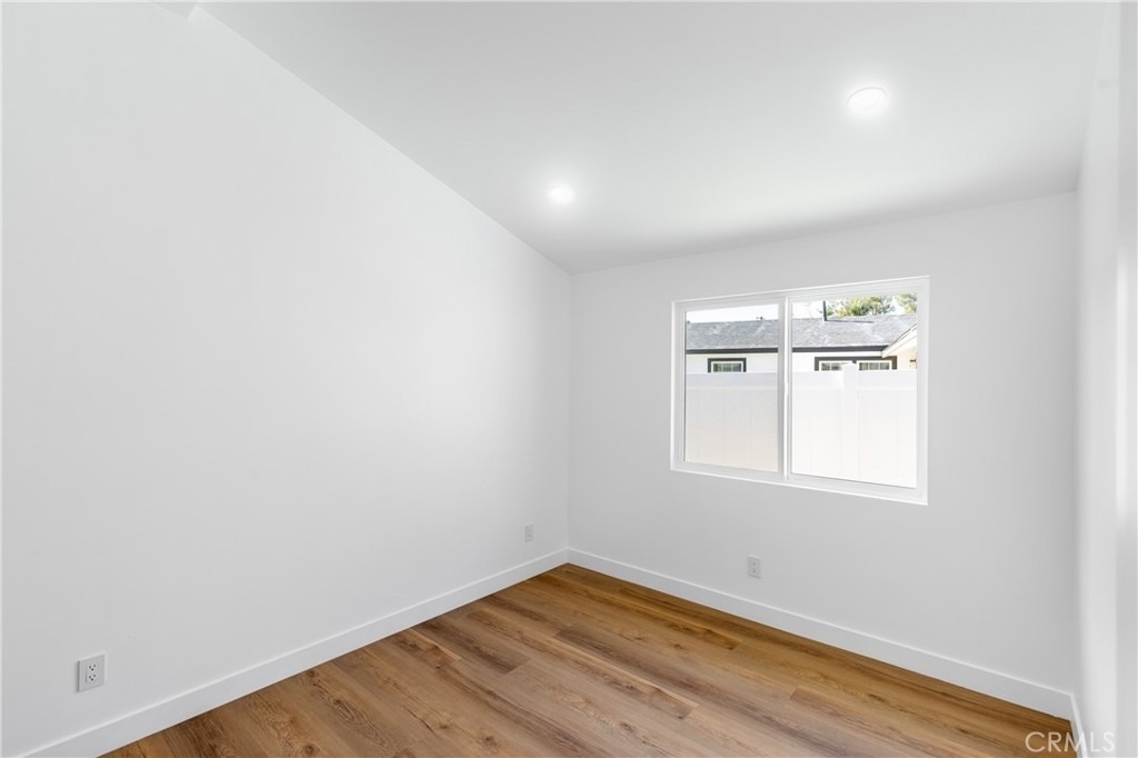 23021 Covello - Photo 5