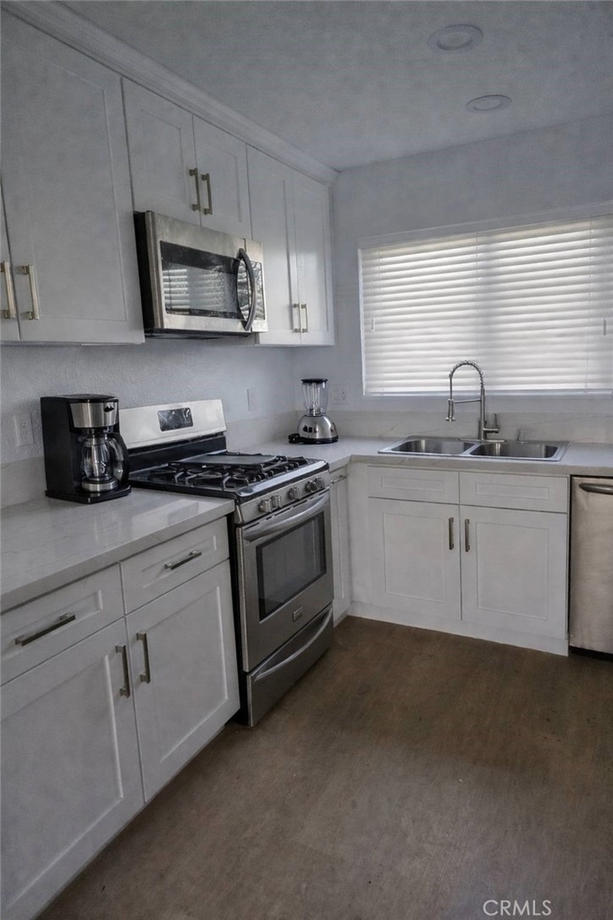 38527 Pond - Photo 2